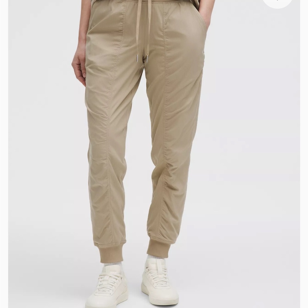 lululemon Dance Studio Jogger
Full Length